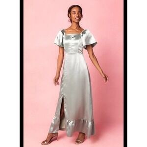 Ivy City Co Women's 6 Maxi Dress Boho Romantic Green Satin Lace Up Back Wedding